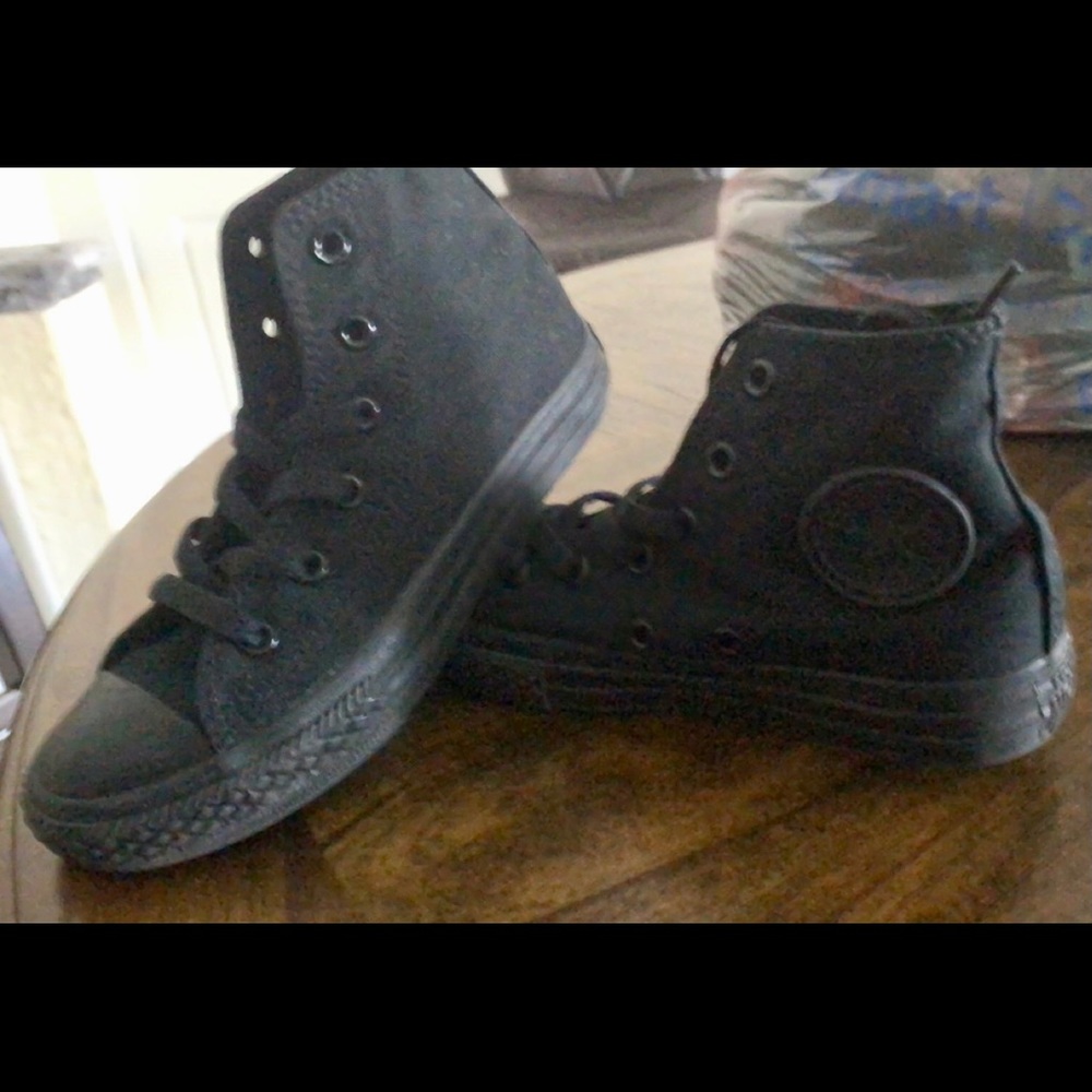 Black high top converse